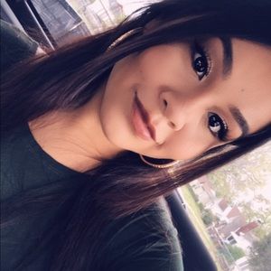 Meet your Posher, Isamar